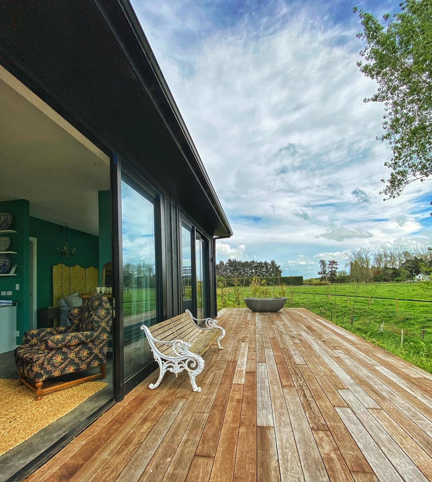 Stablehouse Garden Shed Villa Masterton Exterior photo
